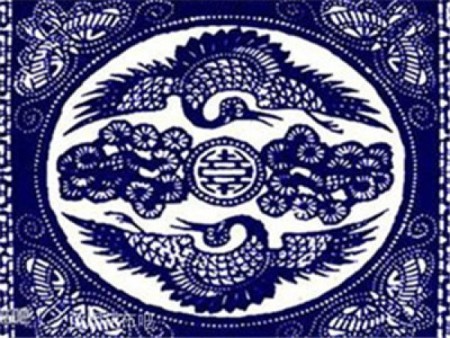 给老人贺寿的“松鹤延年”的图案。(网络图片)